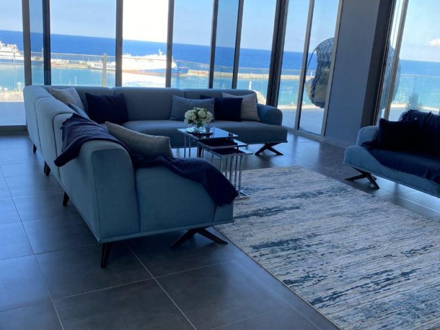 Girne Merkez'de Satılık Full Lüks Eşyalı 3+1 Penthouse - Fotoğraf 2