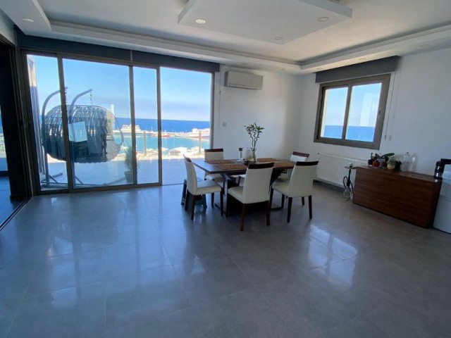 Girne Merkez'de Satılık Full Lüks Eşyalı 3+1 Penthouse - Fotoğraf 3