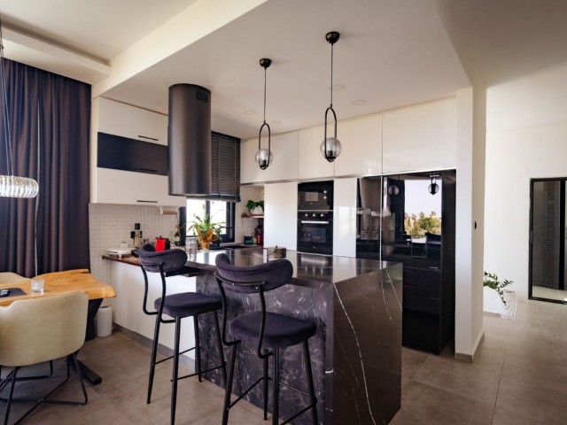 Çatalköy'de Kiralık 3+1 Bahçeli ve Özel Havuzlu Villa 