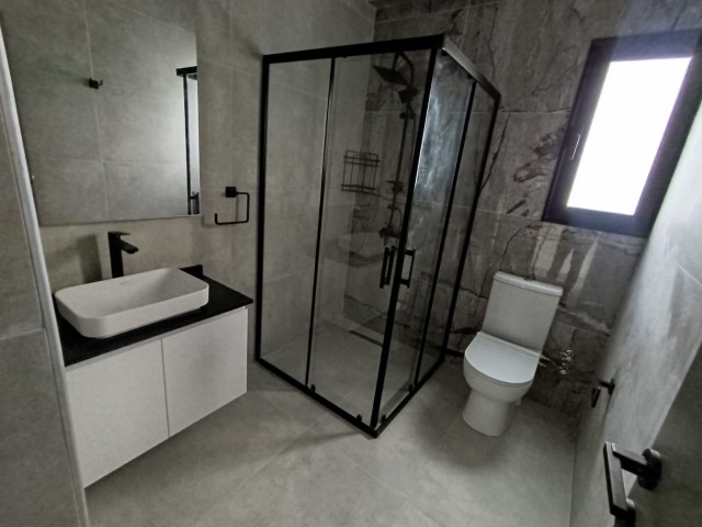 GIRNE LAPTA 3+1 SATILIK OZEL HAVUZLU VILLA