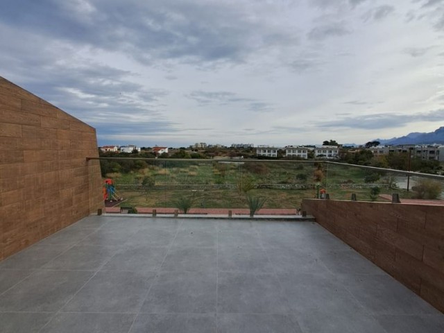 GIRNE ALSANCAKTA SATILIK 2+1 LOFT DAIRE