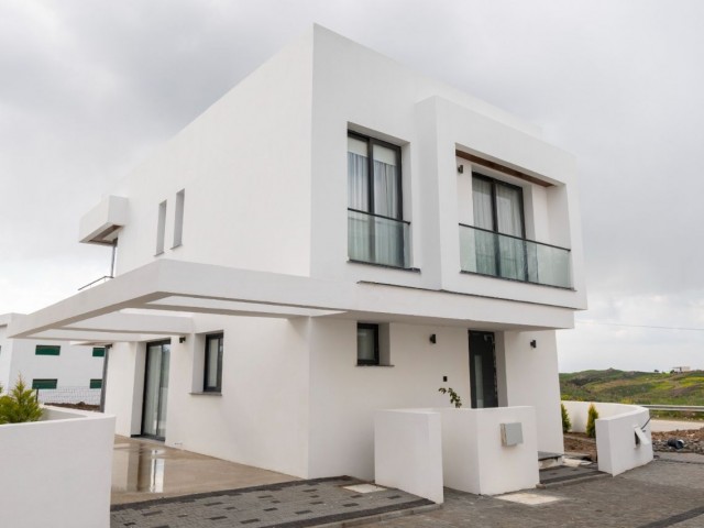 GONYELIDE SATILIK TURK KOCANLI VILLALAR 