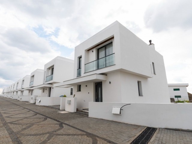 GONYELIDE SATILIK TURK KOCANLI VILLALAR