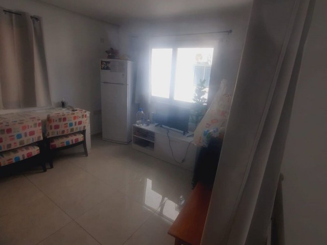 LEFKOŞA/GOCMENKOY KİRALIK SENDE KATLİ DÜKKAN