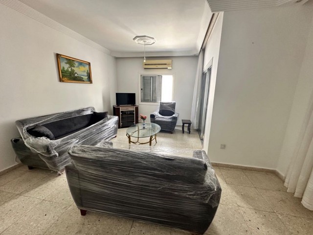 LEFKOŞA/DEREBOYU AYLIK ÖDEME 2+1 SADECE ERKEK ÖĞRENCİ 