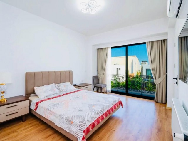 Girne Zeytinlik'te 4+1 kiralık lüks villa 