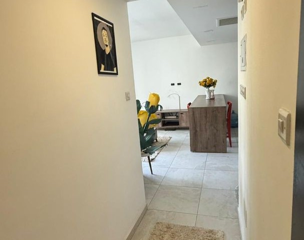 Girne merkezde satılık 1 + 1 Rezidans 