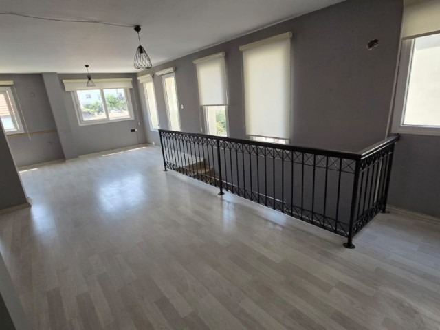 Girne Merkezde Kiralık Dükkan