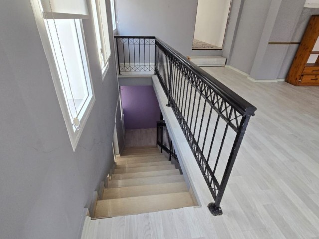 Girne Merkezde Kiralık Dükkan