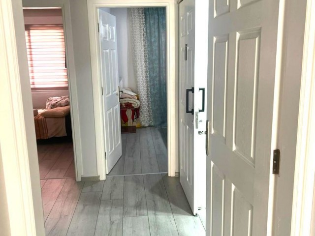 Girne merkezde Türk Tapulu satılık daire!!! 