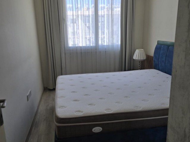 Girne merkezde satılık 1+1 daire 