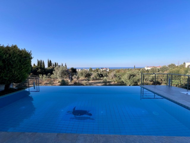 3+1 Kiralık villa deniz manzaralı Ozanköy, Girne 