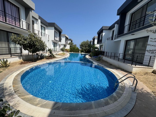 Girne Lapta'da satılık 3 + 1 Modern ikiz Villa 