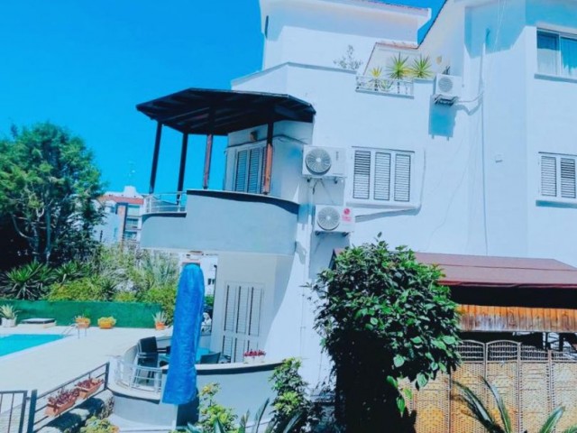 Girne merkezde 3+1 kiralık Daire - Fotoğraf 2