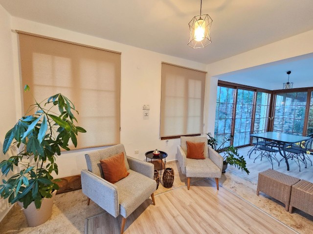 Girne Zeytinlik Kiralık 4+1 Eşyalı Havuzlu Villa / Solar Panel - Fotoğraf 2