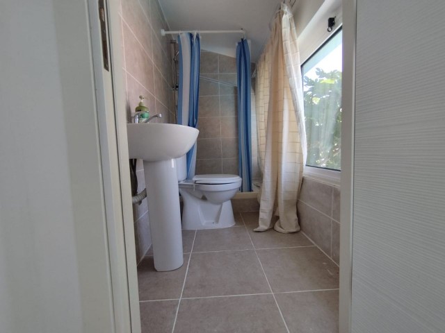 Girne Laptada Süper Locacionda 2 Bloklu İki Daire Toplam 3 Oda ve 3 Salonlu Özel Havuzlu 4 Meterye 10 Metre Uzunluğunda Net Dağ ve Deniz Manzaralı Toplam Fiyatı GBP Adem Akın 05338314949( Volkan Çimen )05488911819 - Fotoğraf 3